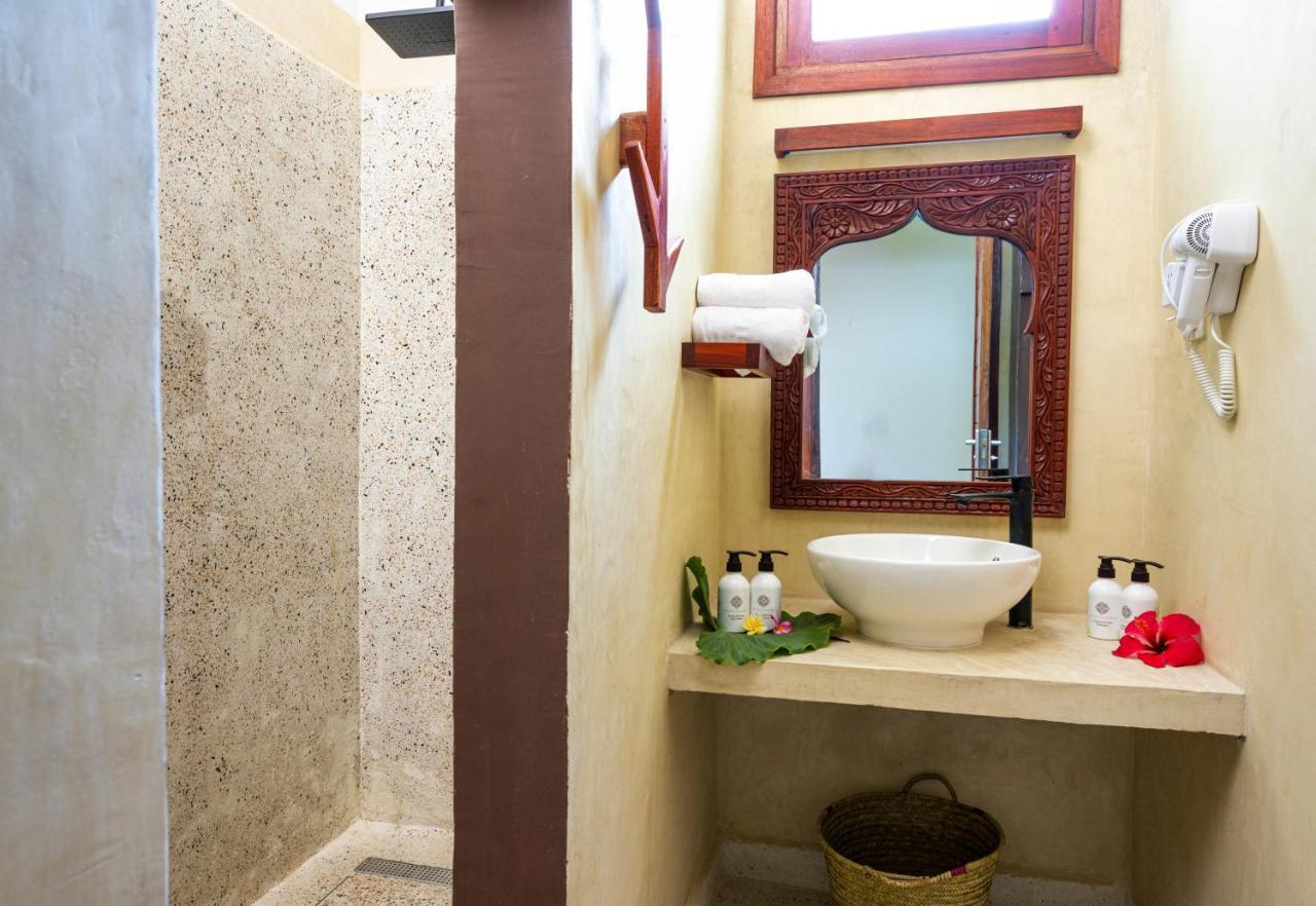 Tasneem Islamic Luxury Suites Jambiani  Esterno foto