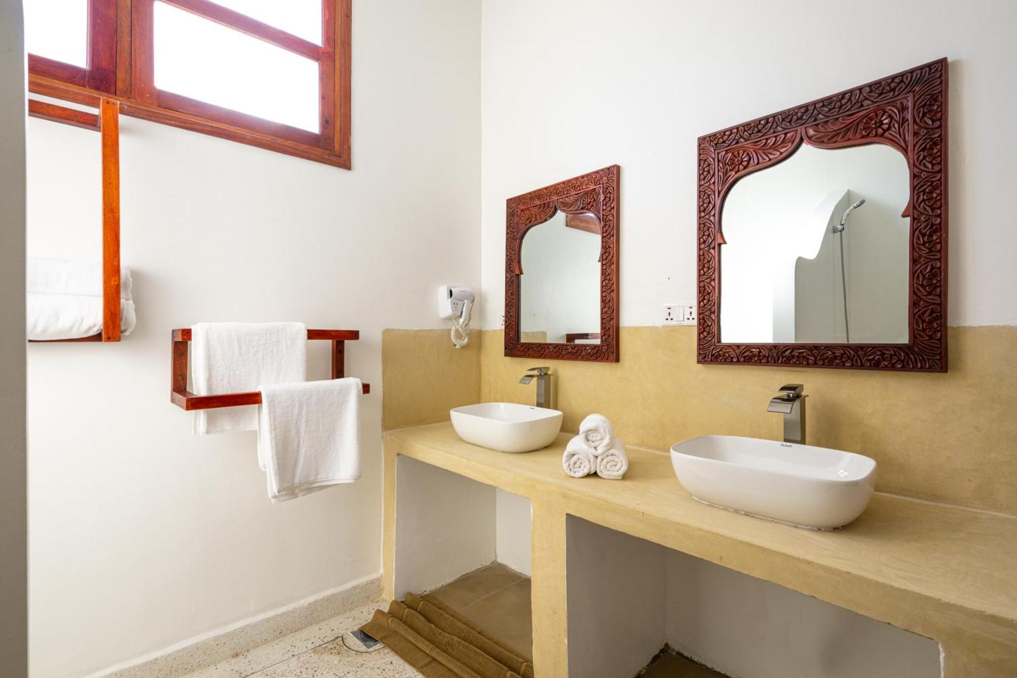 Tasneem Islamic Luxury Suites Jambiani  Esterno foto