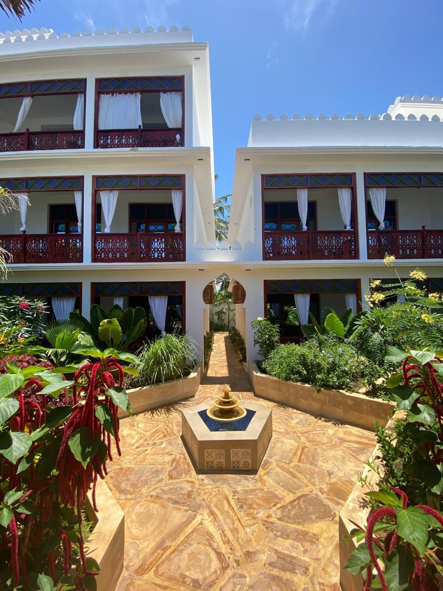 Tasneem Islamic Luxury Suites Jambiani  Esterno foto